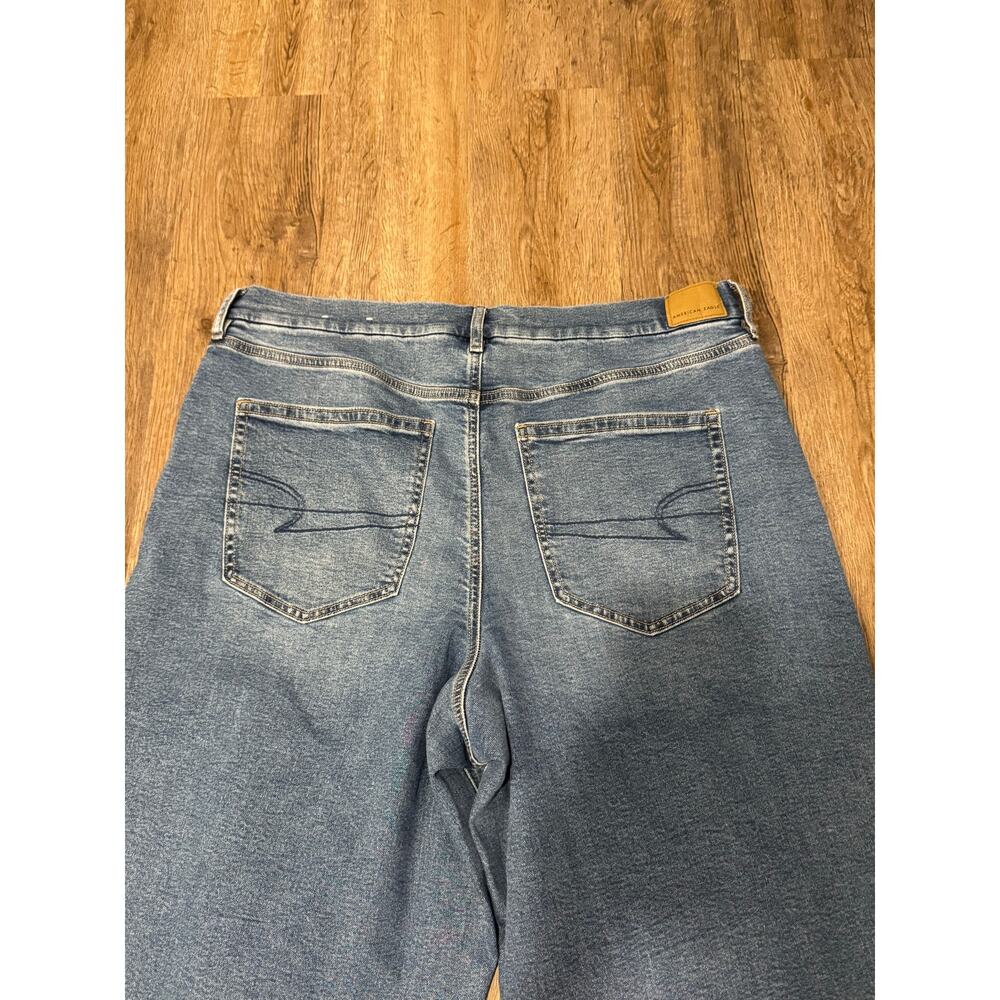 American Eagle Women’s Curvy Super High Rise Baggy Straight Jeans Size 18 - Picture 7 of 10